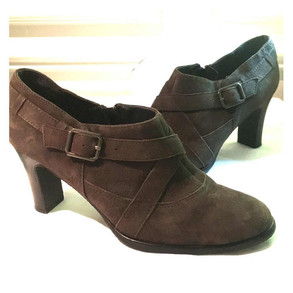 Suede side zip